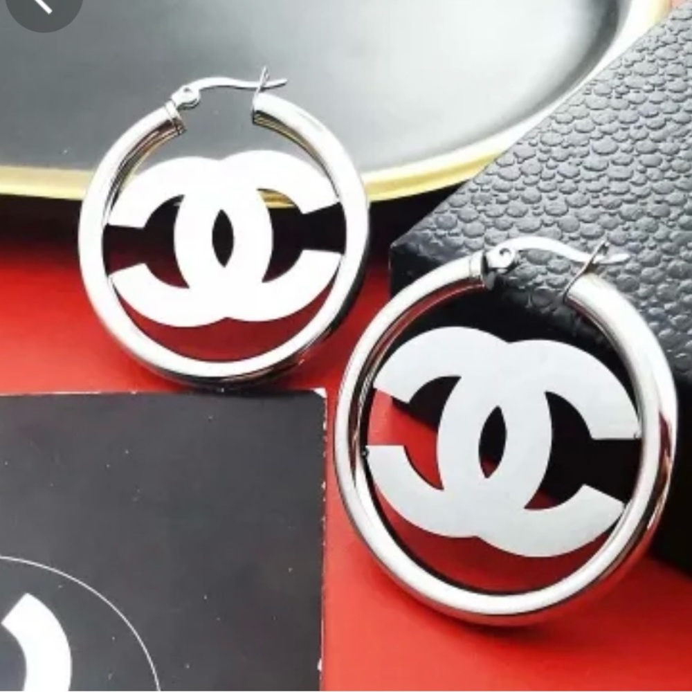 Designer inspired stainless steel silver hoop earrings- beautiful!